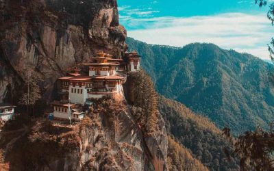 BHUTAN: tra montagne, valli, villaggi e monasteri-fortezze nell’ultimo e incontaminato Regno Himalayano